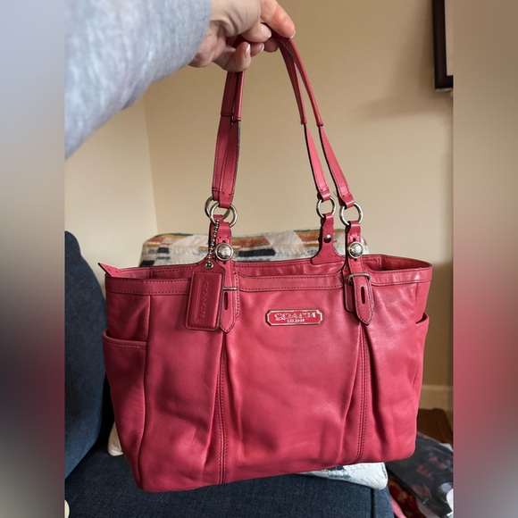 Coach Handbags - Coach East West C1078-F15147 Salmon Pink Pleated Leather Satchel EUC